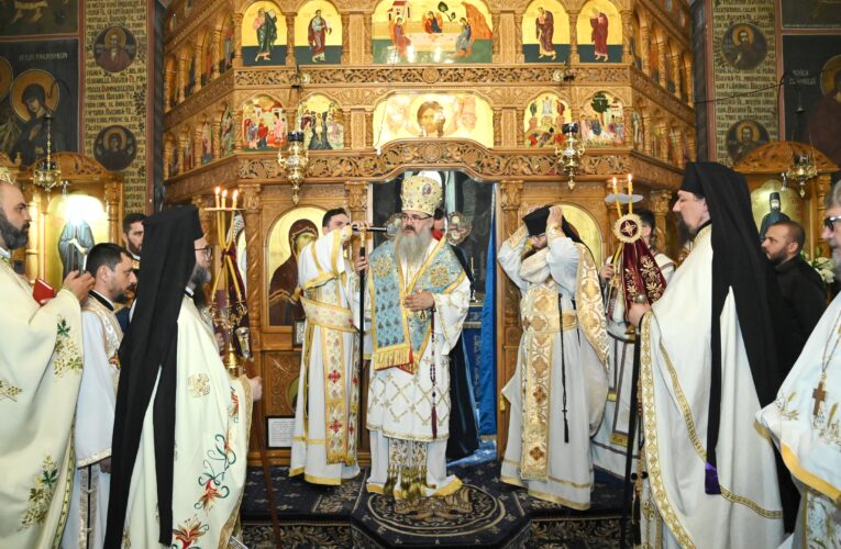 Cinstirea Sfintei Icoane Prodromița de la Muntele Athos și a Sfântului Cuvios Paisie Aghioritul